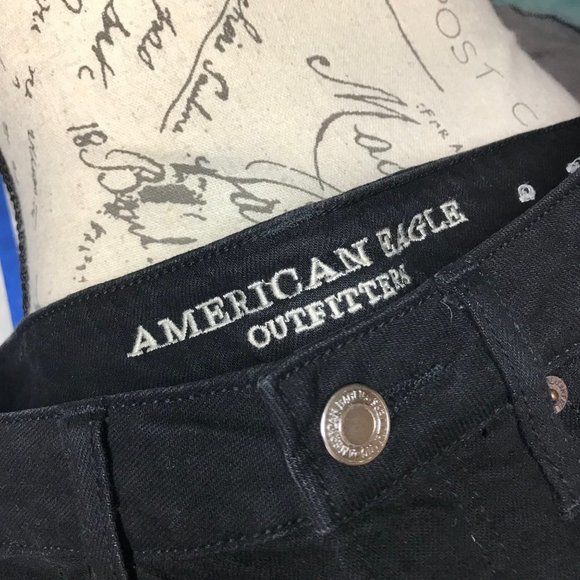 American Eagle Sz 2 Black Denim Button Closure School Casual Mini Skirt - Picture 7 of 8